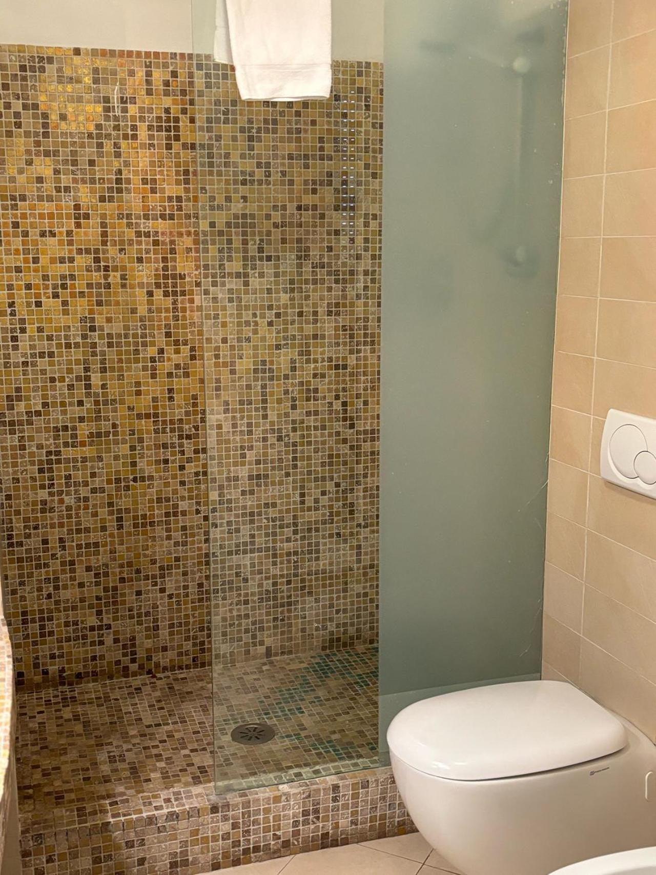Central Station Suite โบโลญญา ภายนอก รูปภาพ